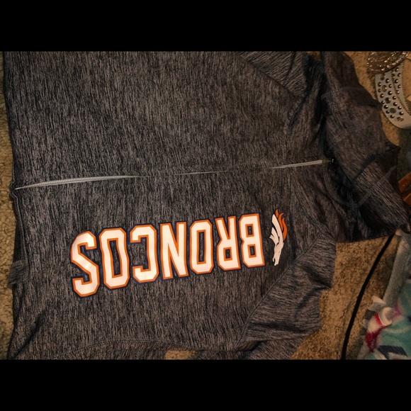 Broncos jacket - Picture 2 of 2